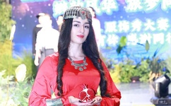 吻戏摸胸床片段大全